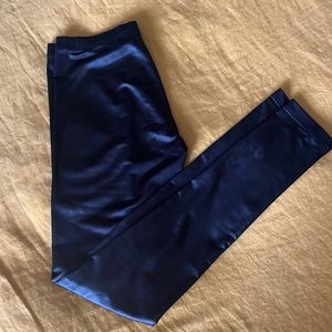 Liquid look leggings
